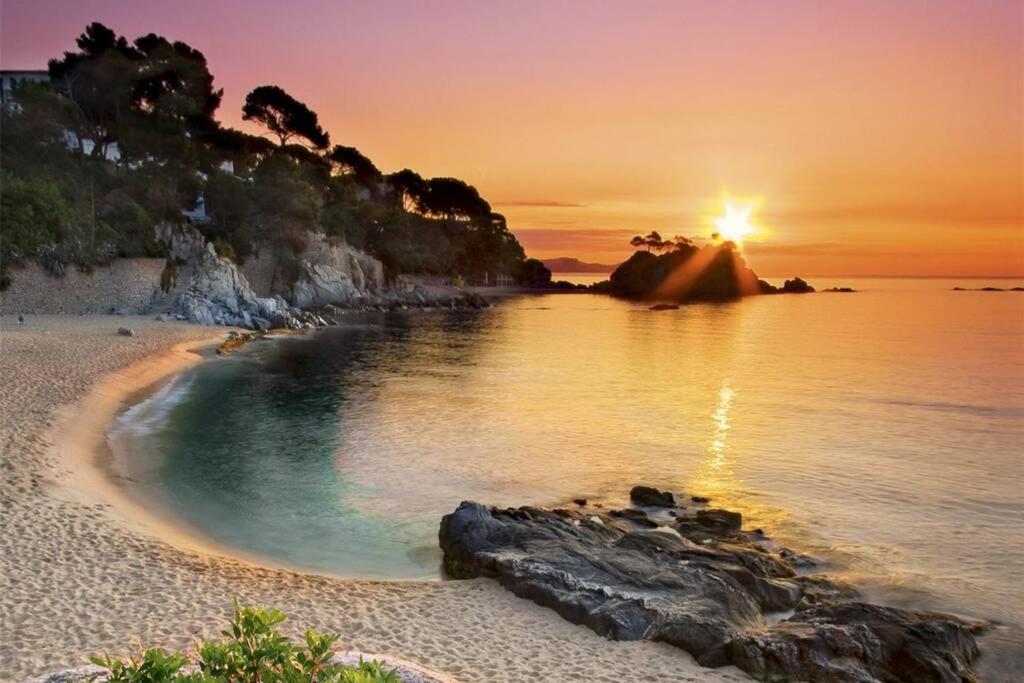 Apartamento En Centro Platja D'Aro Lägenhet Exteriör bild